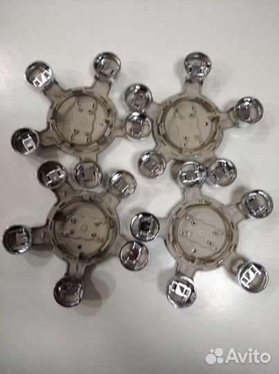 Новые оригинальные колпаки для литых дисков Ауди