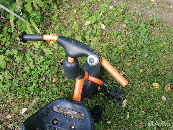 Трехколесный велосипед с ручкой