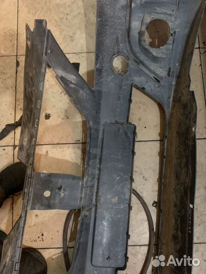 Передний Бампер на largus cross