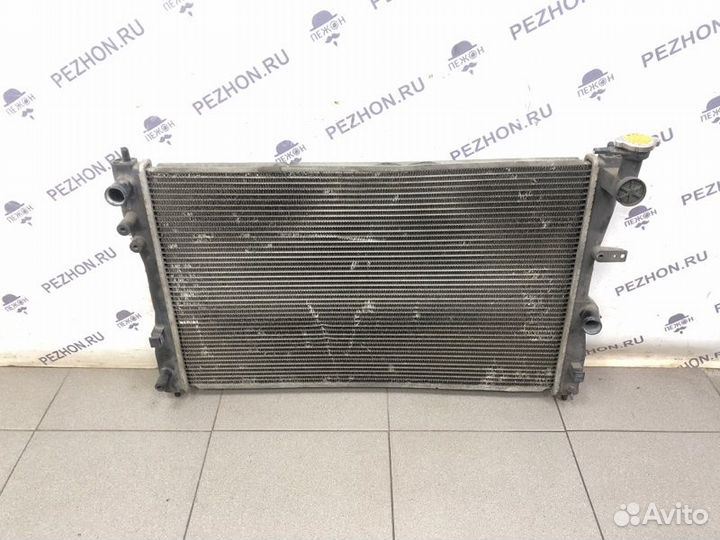 Радиатор охлаждения Mitsubishi Colt