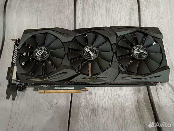 Asus GTX 1070 strix 8gb