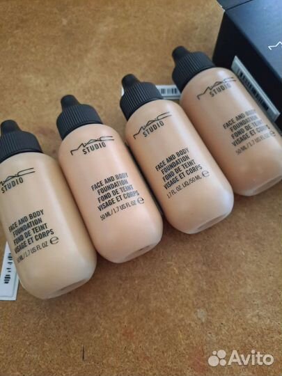 Набор тональных кремов для лица и тела 50 мл. Mac