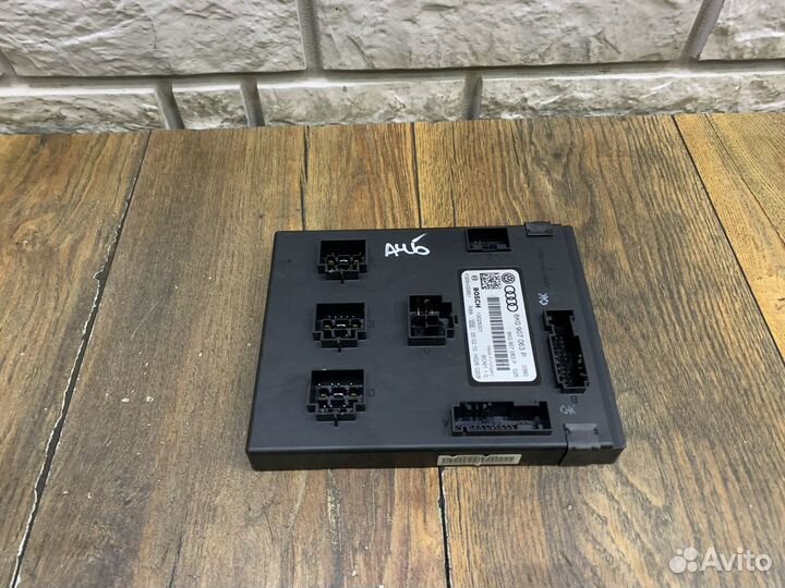 Audi A4 (B8) Блок электронный