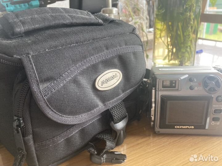 Olympus Camedia C-4000 Zoom фотоаппарат