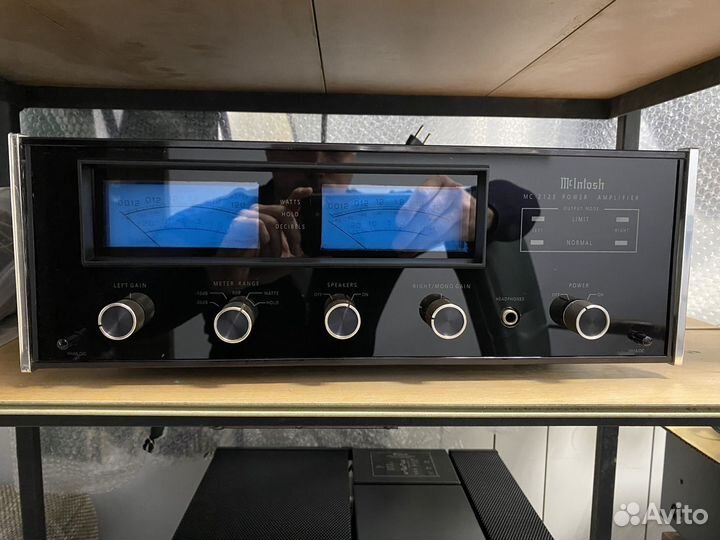 Усилитель Mcintosh MC2125
