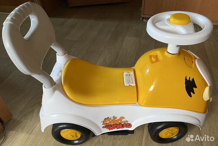 Машинка каталка толокар