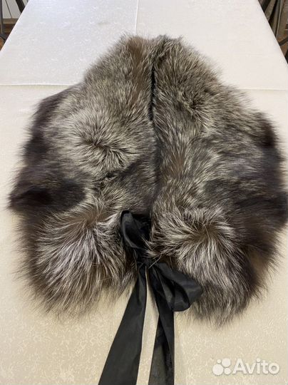 Меховой воротник чернобурка