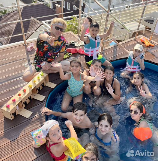 Вечеринка у бассейна для детей на день рождения