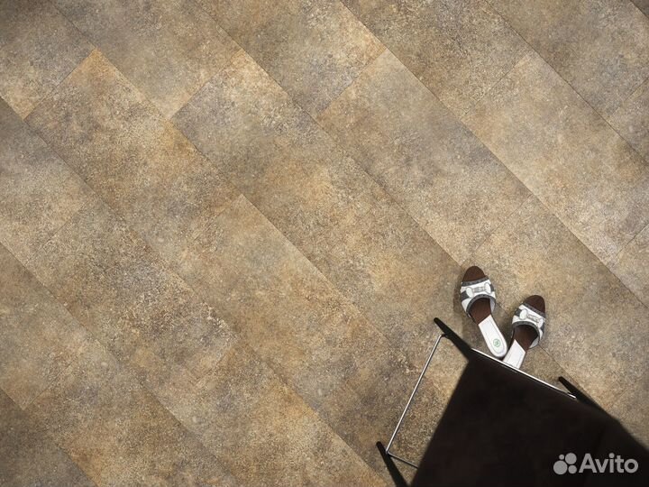 Кварцвиниловая плитка со склада