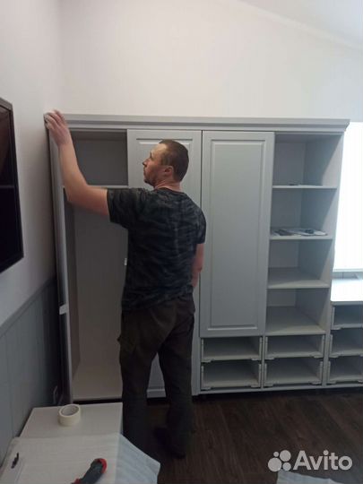 Помощник, ученик мебельщика