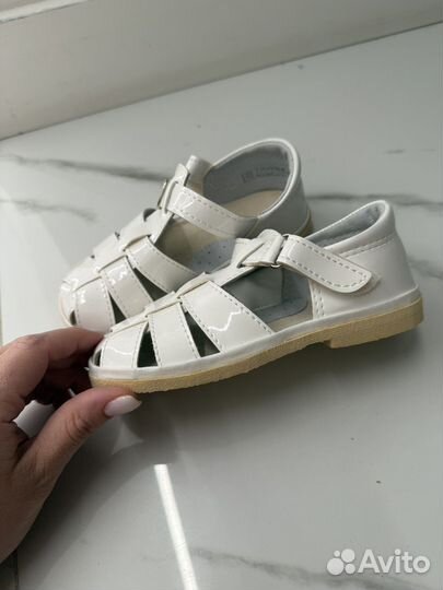Сандалии в сад новые 26 размер
