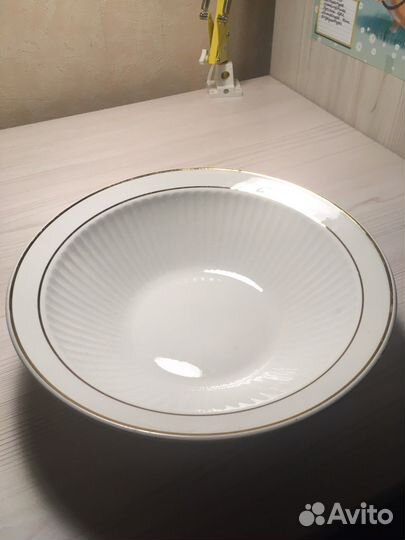 Большое блюдо салатник