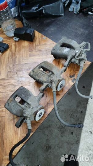 Суппорт тормозной задний Volkswagen Passat b6 b7