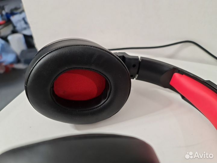 Игровые наушники беспроводные Redragon Nomen