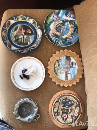 Настенная тарелка сувенирная декоративная