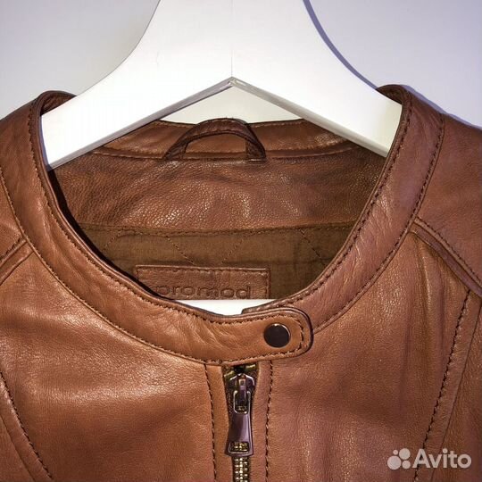 Куртка кожаная женская