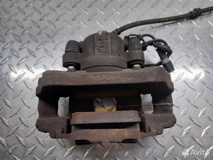 Суппорт передний левый BMW 3-Series F30