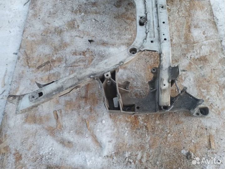 Подрамник/балка передняя Bmw 750Li E66 N62/TU 2005