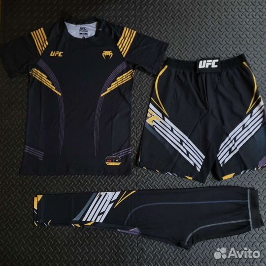 Рашгарды, компрессионная одежда в ассортименте от