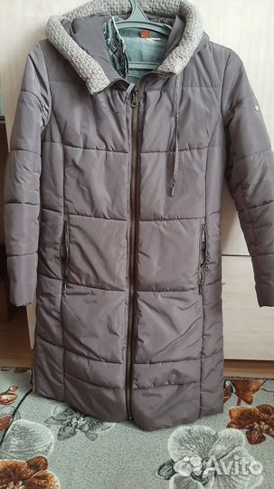 Пуховик женский длинный