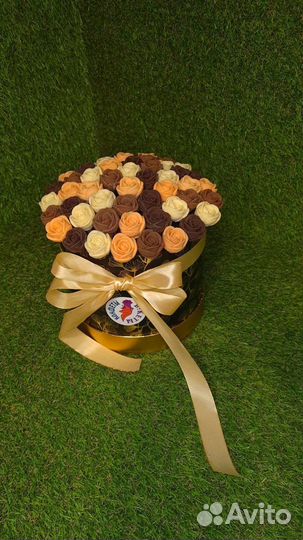 Шоколадные Розы - 51 шт в Шляпной Коробке