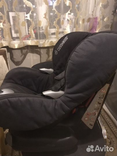 Автомобильное кресло maxi cosi 9-18кг