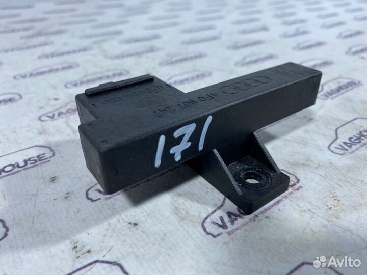 Антенна Audi A6 C6 3.2 BYU 2007