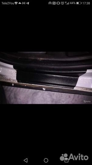 Накладки на пороги Лада Веста