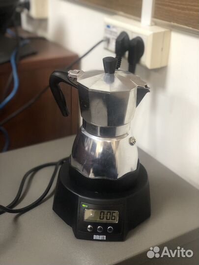 Кофеварка гейзерная электрическая Bialetti