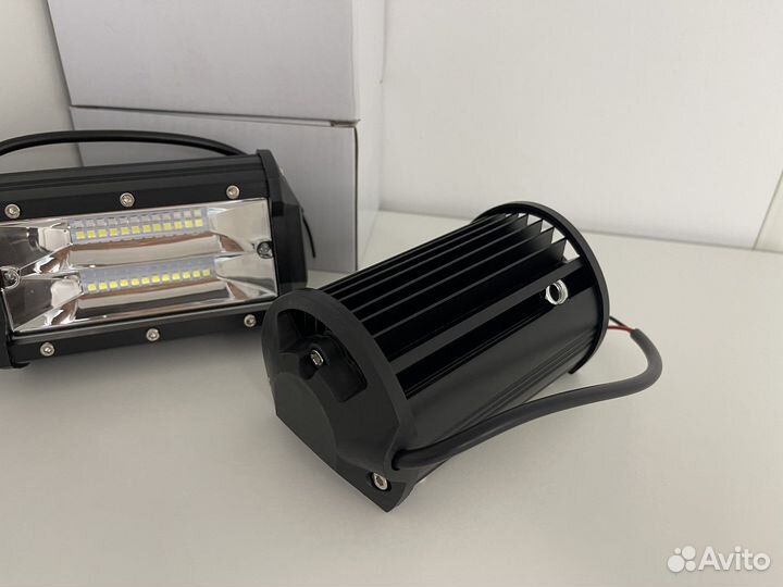 Светодиодная фара 72 Вт