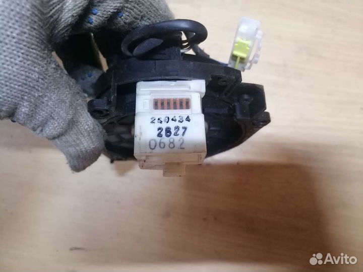 Шлейф подрулевой Nissan Maxima A33