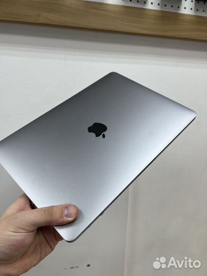 Macbook pro 13 2020 m1