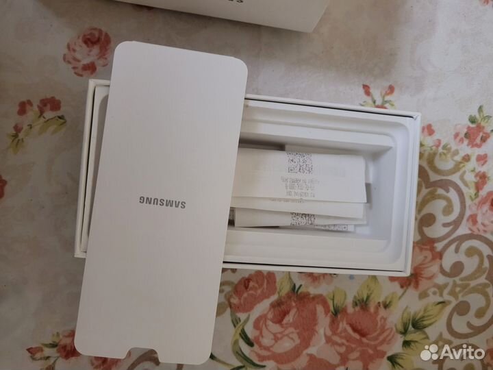 Samsung Galaxy S20 FE, 6/128 ГБ