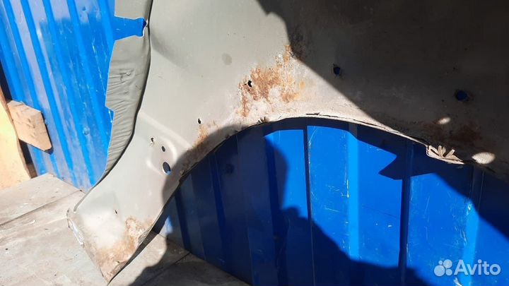 Крыло переднее левое Ford Escape