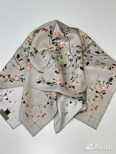 Платок Burberry