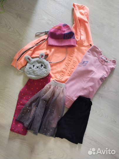 Вещи на девочку пакетом 128-140