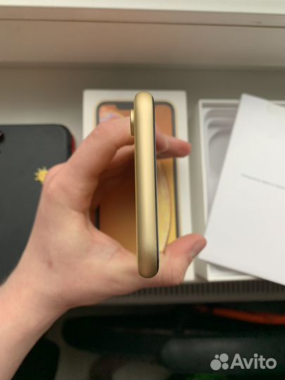 iPhone Xr, 128 ГБ