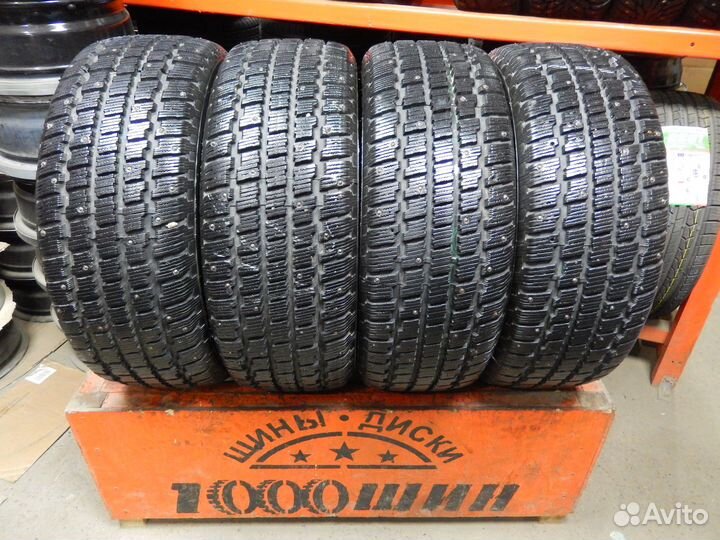Cooper Weather-Master S/T 2 235/55 R17