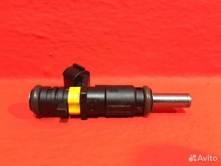 Форсунка Citroen C3 Picasso 1 EP3 (8FS) 1.4 VTI