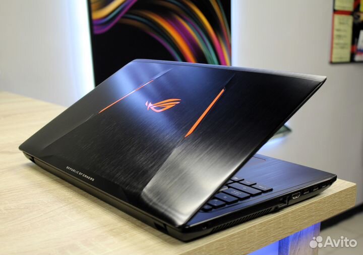 Игровой ноутбук Asus ROG / Core i5 / 16 Gb / SSD