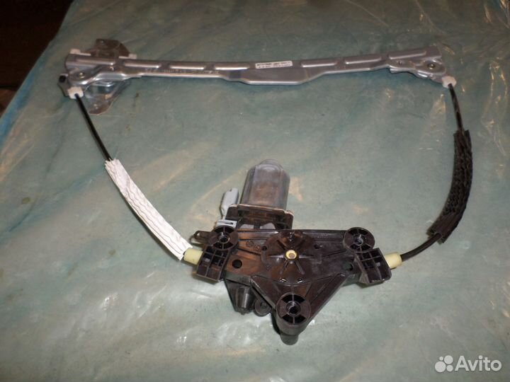 Peugeot 301 стеклоподъемник передний задний