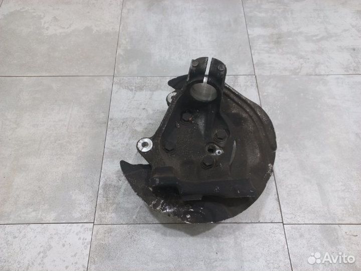 Кулак передний левый Bmw 1 E87 E90 E84 N46