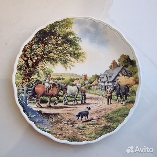 Сувенирные тарелки