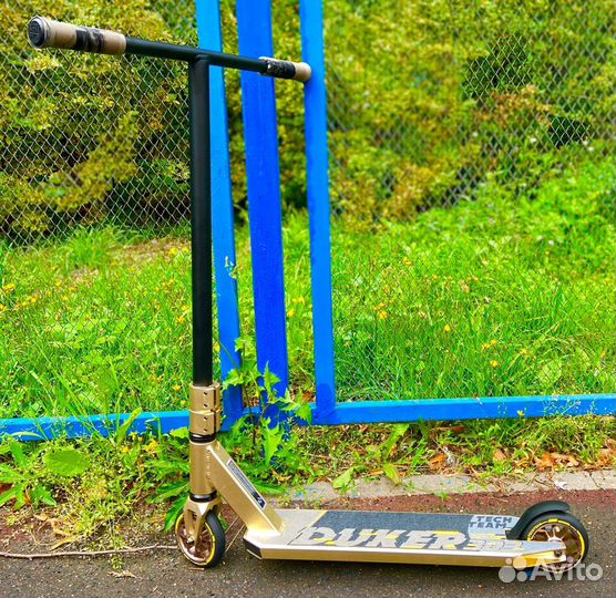Трюковой самокат, новый