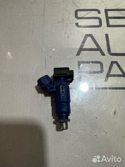 Топливная форсунка Kia Soul AM G4FC 2009