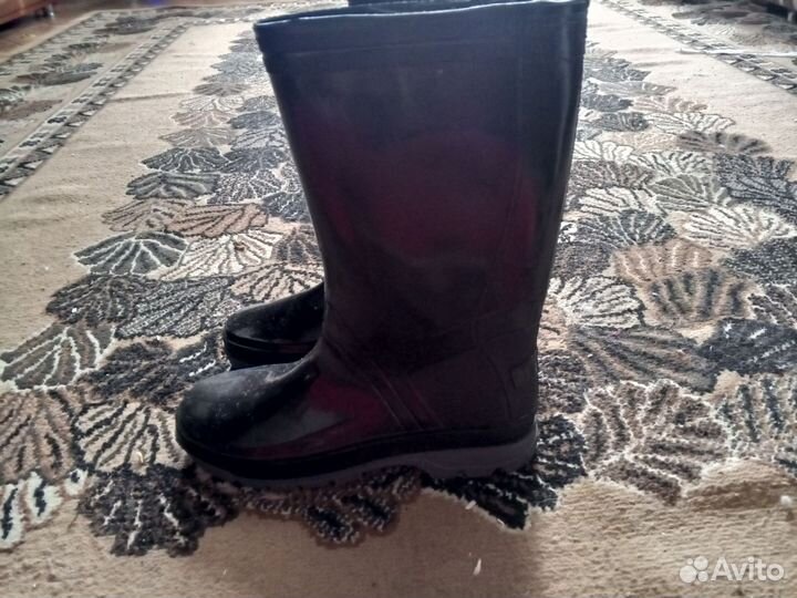 Женские резиновые сапоги