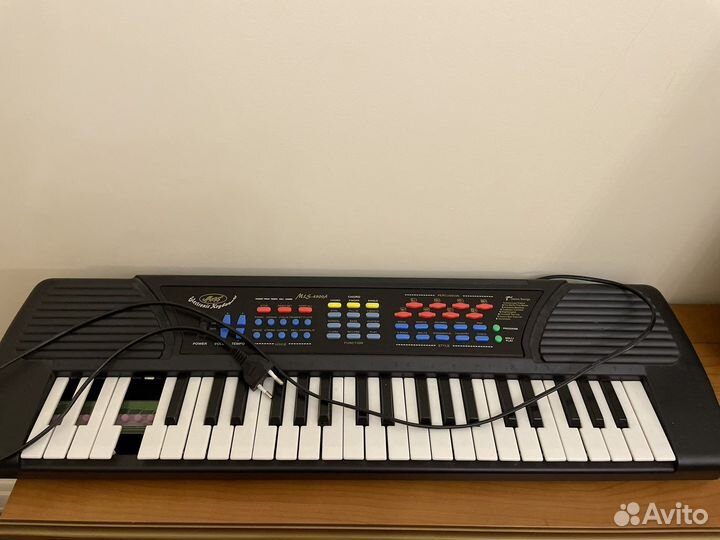 Синтезатор пианино в коробке