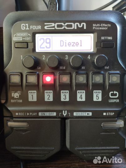 Гитарный процессор Zoom G1 Four