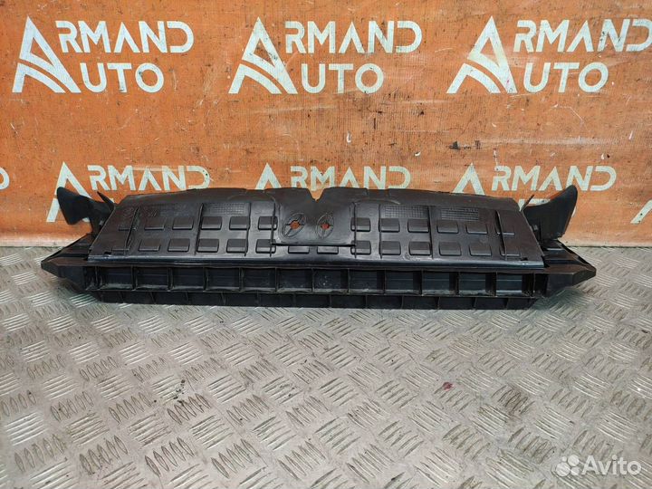 Дефлектор радиатора нижний Mercedes Sprinter