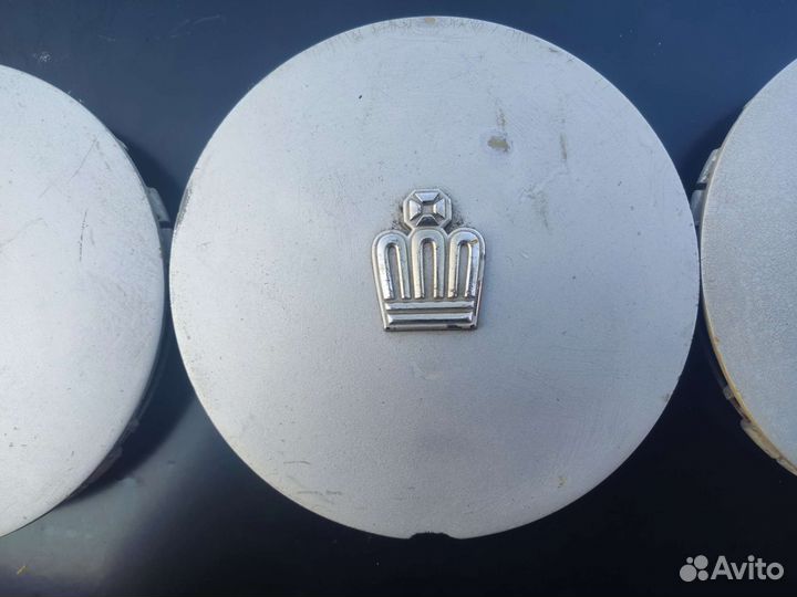 Колпак колеса Toyota crown